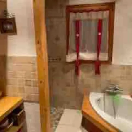 Les Champerons - Entre Lacs Et Montagne Chalet *
